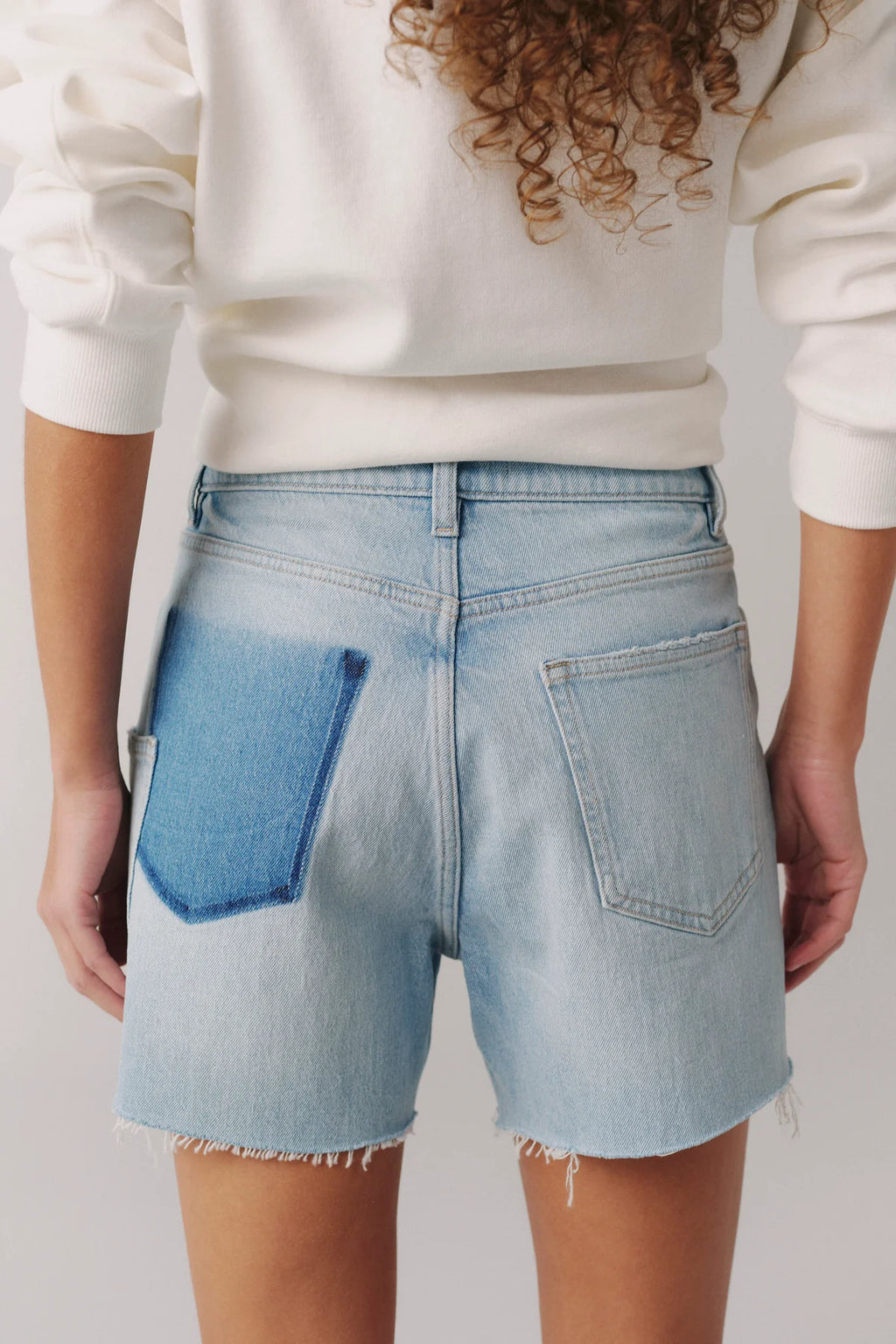 VVI - Relaxed Jean Short 5"