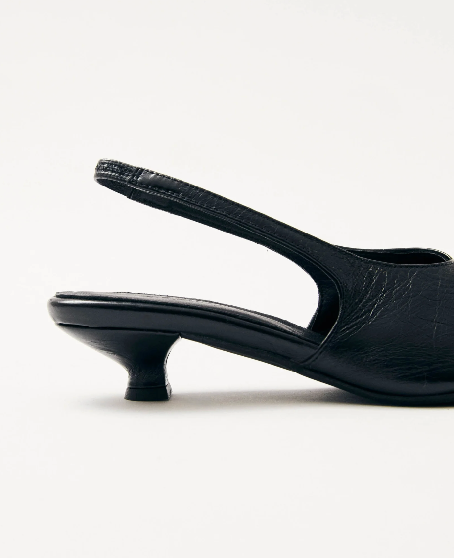 Eros Black Leather Pumps